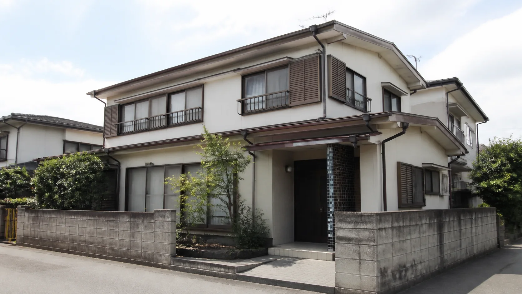 ホームインスペクションを検討する築年数を経た日本の戸建て住宅